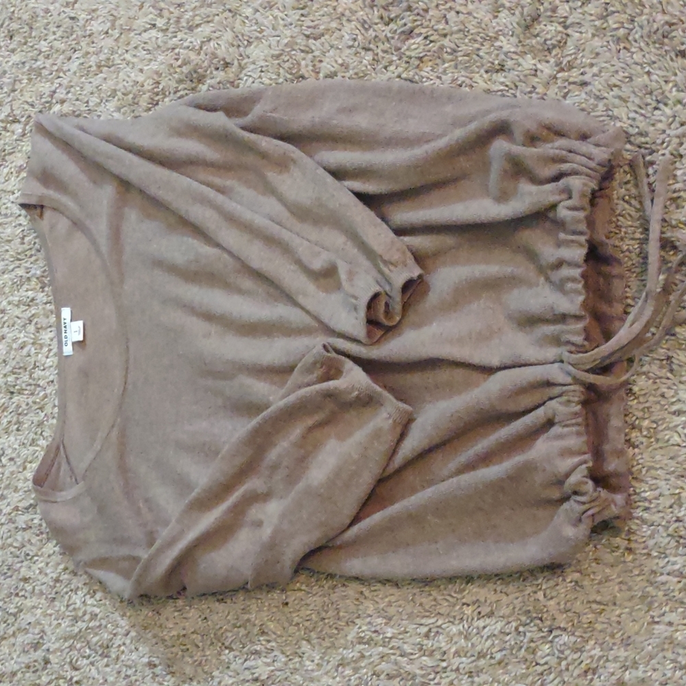 Old Navy brown sweater
